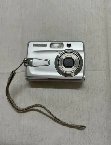 Câmera Digital Pentax Optio E10 ? Completa, com Caixa e Nota Fiscal