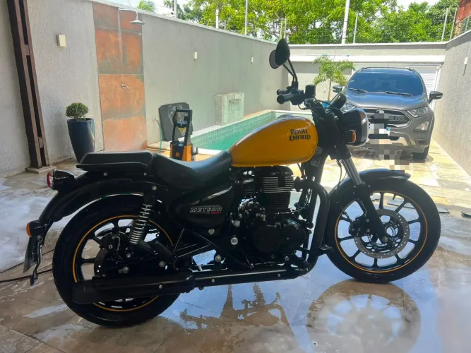 Vendo Meteor 350 2023/2024 com apenas 12.500 km