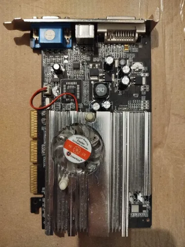 placa video agp fx5200