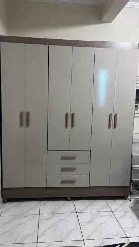 Vendendo guarda roupa
