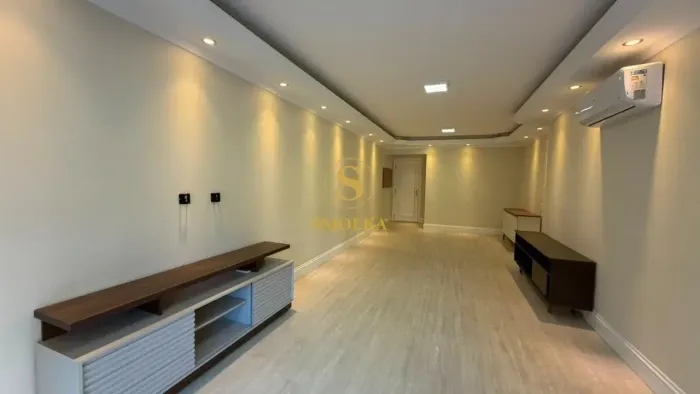 LINDO APARTAMENTO Á VENDA DE 3 QUARTOS COM 139 M2 NA Agronômica - Florianópolis - SC