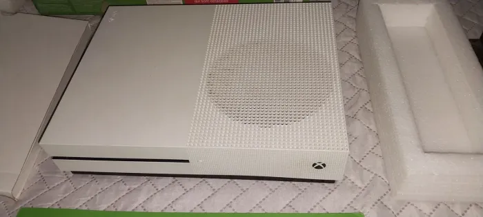 Xbox One S 1tb