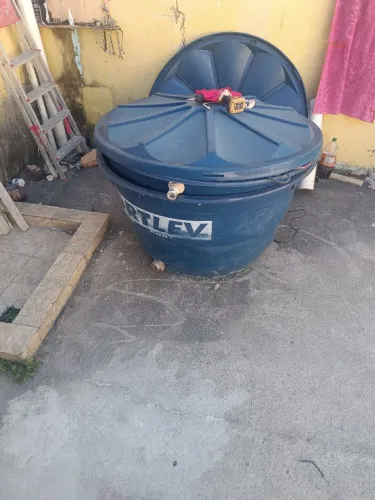 2 Caixas d'água 500L