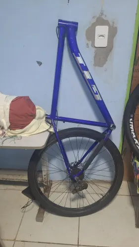 Vendo quadro de bike GTI aro 29 tamanho do quadro 19