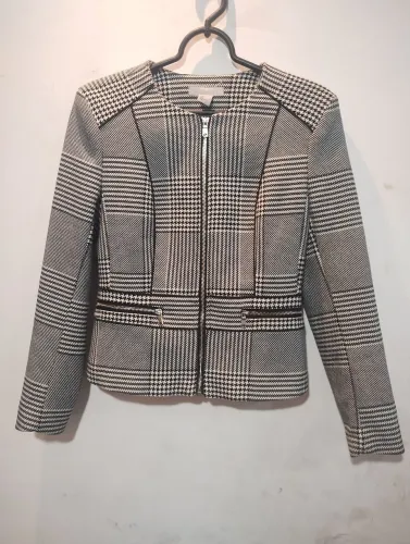 Casaquinho importado fem Tam P