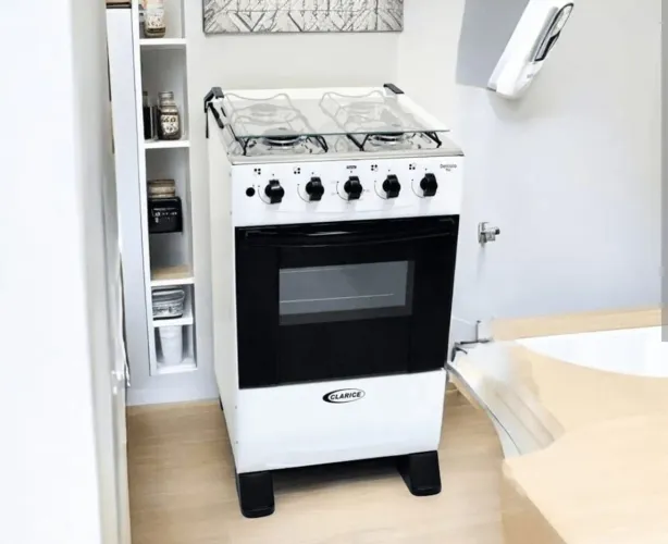 Fogão quatro bocas novo na promoção