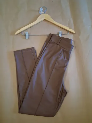 Calça courino M