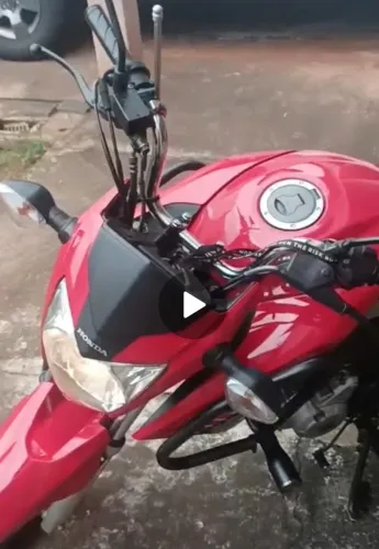 Titan 2018 , vermelha,160cc,top com protetor de tanque.