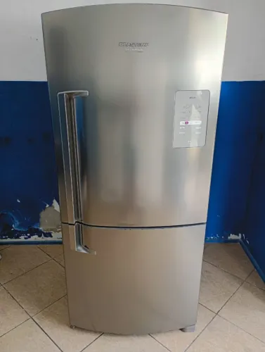 GELADEIRA BRASTEMP INOX INVERSE FROST FREE 586 LITROS