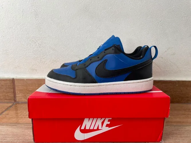 Tênis Nike borough azul - tamanho 35