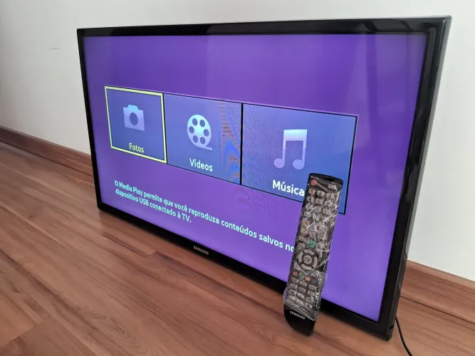 Tv Samsung Led 32" (NOVINHA) não é Smart
