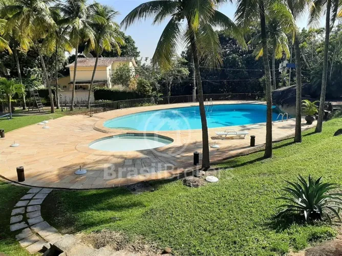 Casa no condomínio Village das Pedras no Itanhangá