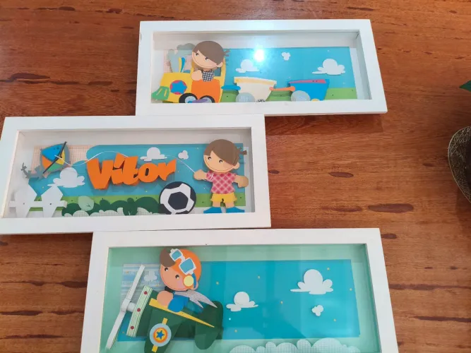 *Kit 3 Quadros 3D personalizado com o nome Vitor tema meio de transporte*