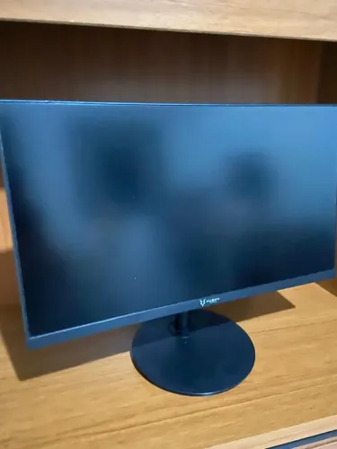 Monitor Husky 75Hz Full HD em ótimo estado