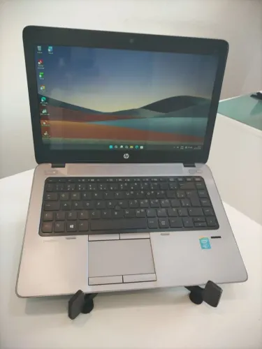 Notebook HP i7 com placa de vídeo, SSD, 12 de ram, Win 11 25H2 e + Kit
