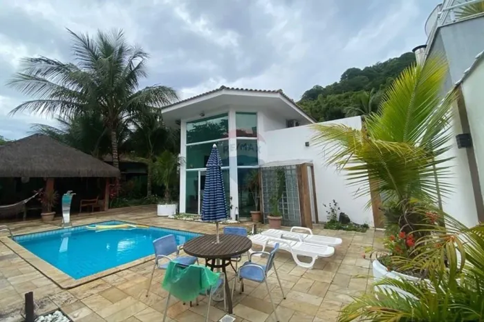 Casa a Venda no Tombo
