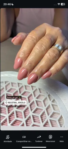 Banho de gel , manicure & pedicure ?