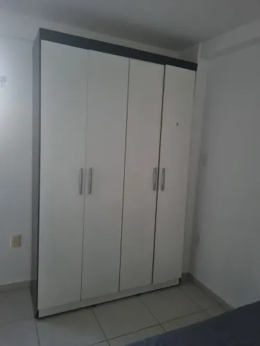 Vendo guarda-roupa