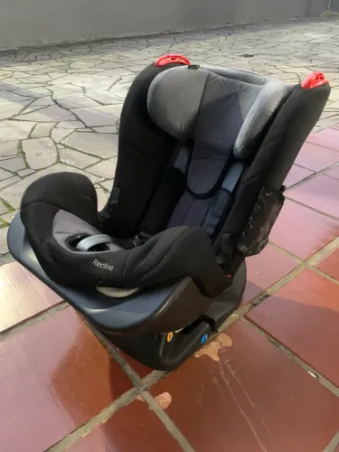 Cadeirinha de Auto Safety 1st - Segura, Reclinável e Prática (Preto/Cinza)