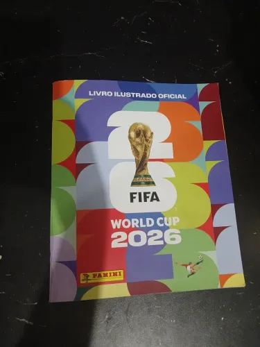 Album da Copa 2026 incompleto
