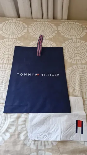 Embalagem Tommy Hilfiger original 