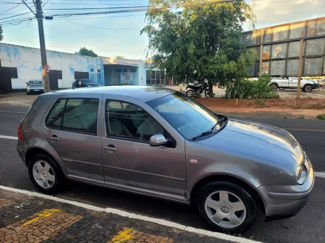 Volkswagen Golf 1.6 MI/ 1.6 MI Gener./black & Silver 2003