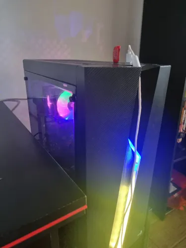 PC gamer completo Monitor e perifericos AMD fx-8320-16 GB ram-Corsair 550W-1TB + SSD 240GB