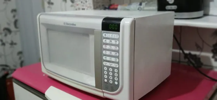 Microondas Eletrolux 31litros