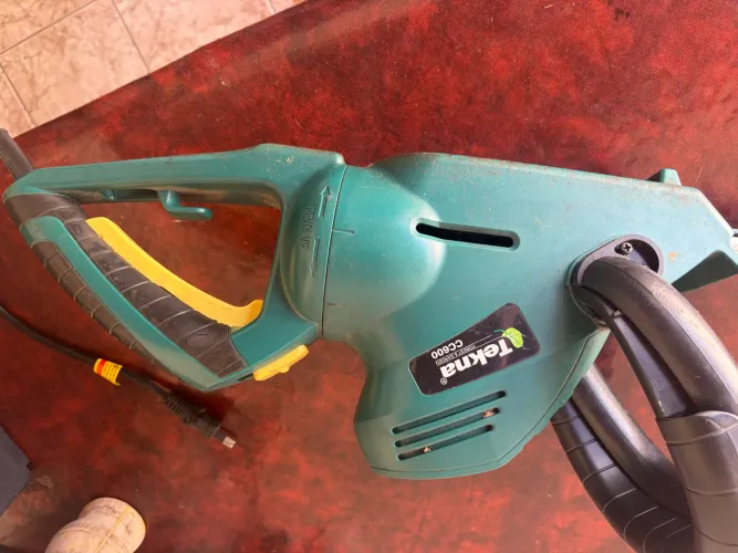 Aparador de cerca viva tekna 600w