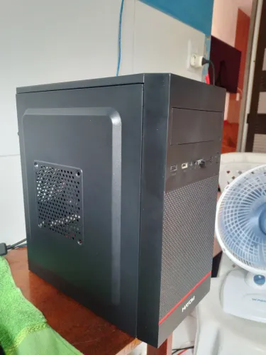 PC i7 3770 16gb ram rx 640 4gb ddr5 SSD 240gb HD 1tera fonte 230w funcionado erfeitamente 