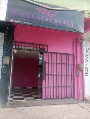 Alugo 650,00 Lindo espaço para Salão, celular, boutique, etc