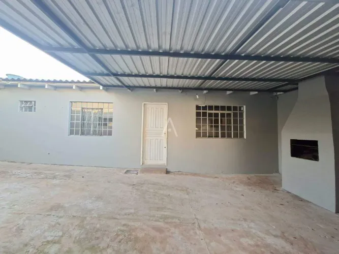Casa aos fundos para locação no Cancelli em Cascavel Pr