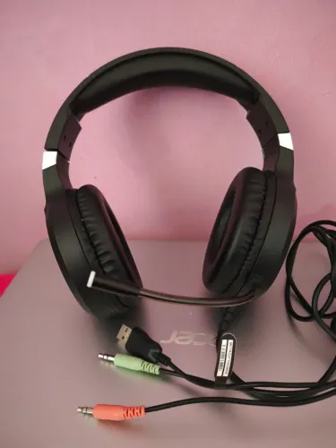 Fone de ouvido gamer