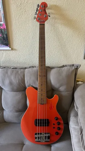 Baixo Music Man Reflex 5H 5 Cordas
