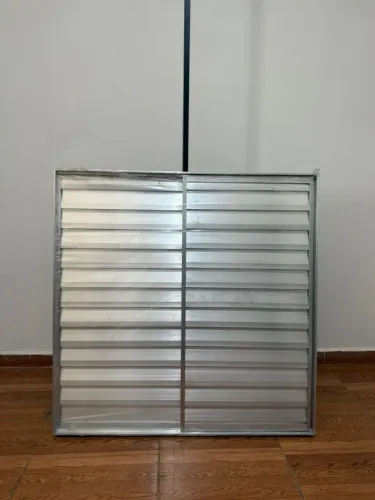 JANELA DE ALUMÍNIO COM GRADE VENEZIANA 3 FOLHAS - BRILHANTE - A PARTIR DE R$455