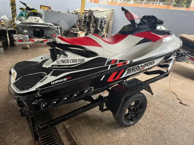 Vendo Jetski wake215hp
