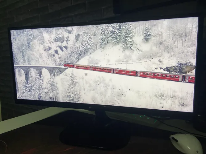 Monitor Ultrawide 25 IPS