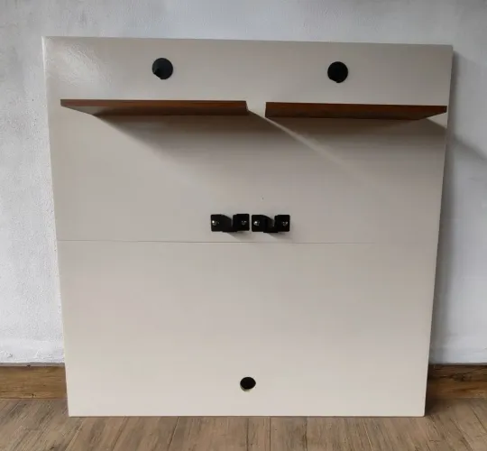 Painel de Parede 90x90cm com Prateleiras - Moderno e Funcional