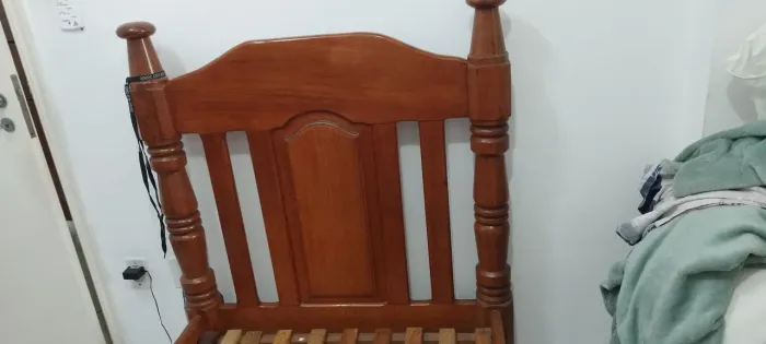 Cama solteiro madeira
