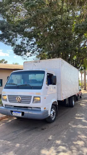 CAMINHÃO Á VENDA!! VOLKSWAGEN 8.120 2001!! Pronto para Trabalhar.