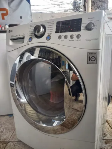 Máquina LG lava e seca 8,5/4kg