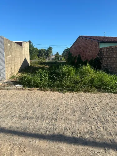 Vendo terreno em Tabuba, 500m da praia, escriturado e registrado.