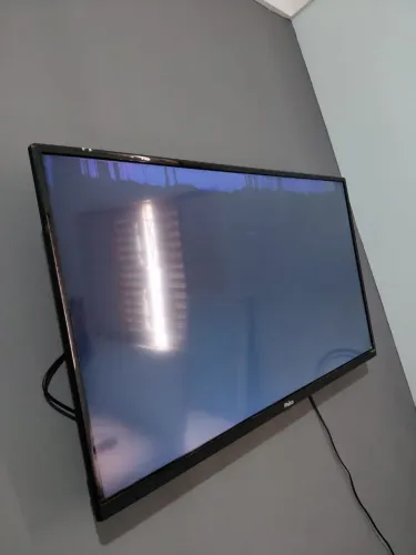 TV smart 39 polegadas (para concertar ou peças)
