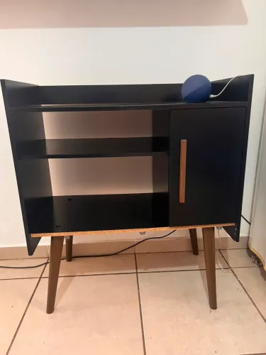 VENDO APARADOR - Elegância e Funcionalidade 