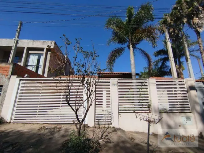 Casa com 3 dormitórios para alugar, 150 m² por R$ 2.920,00/mês - Jardim Residêncial Firenz
