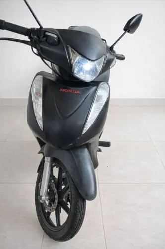 Honda Biz 2015 Es Completa