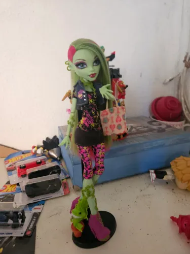 Monster high venus basica wave 1