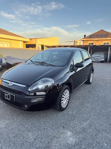 Fiat Punto Attractive 1.4 Fire Flex 8V 5P 2014