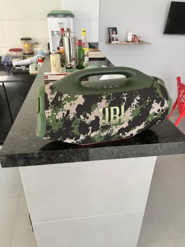 Bombox 4