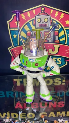 Boneco Buzz lightyear